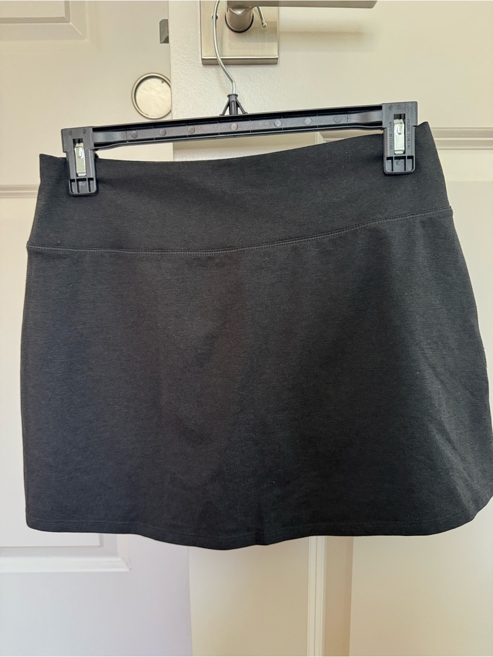 Vuori Heather Gray Pleated Skirt - Picture 2 of 8